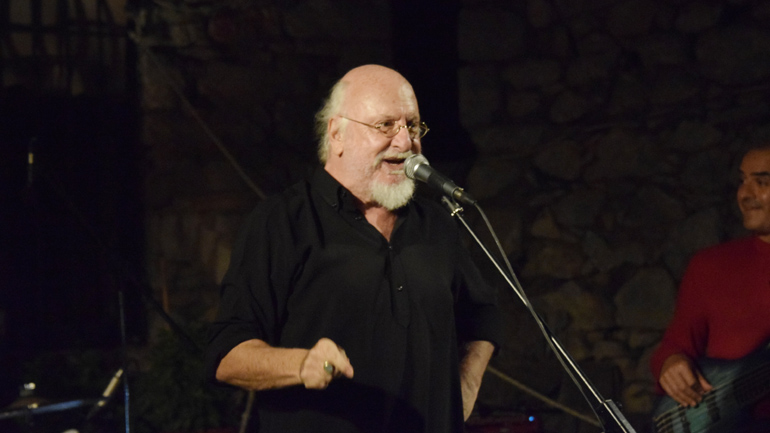 Σαββόπουλος: «Χρόνια Πολλά. Είμαι καλά, το αυτό επιθυμώ και δι’ υμάς»